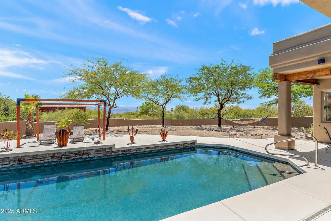 Real Estate Picture 28