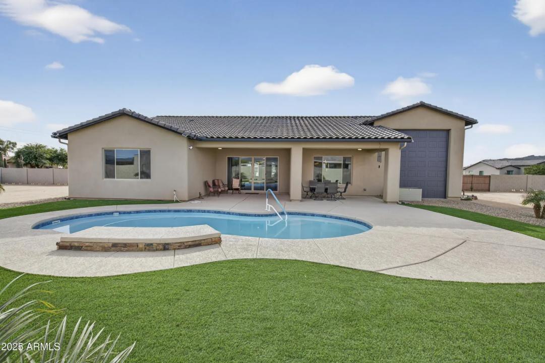 Real Estate Picture 33