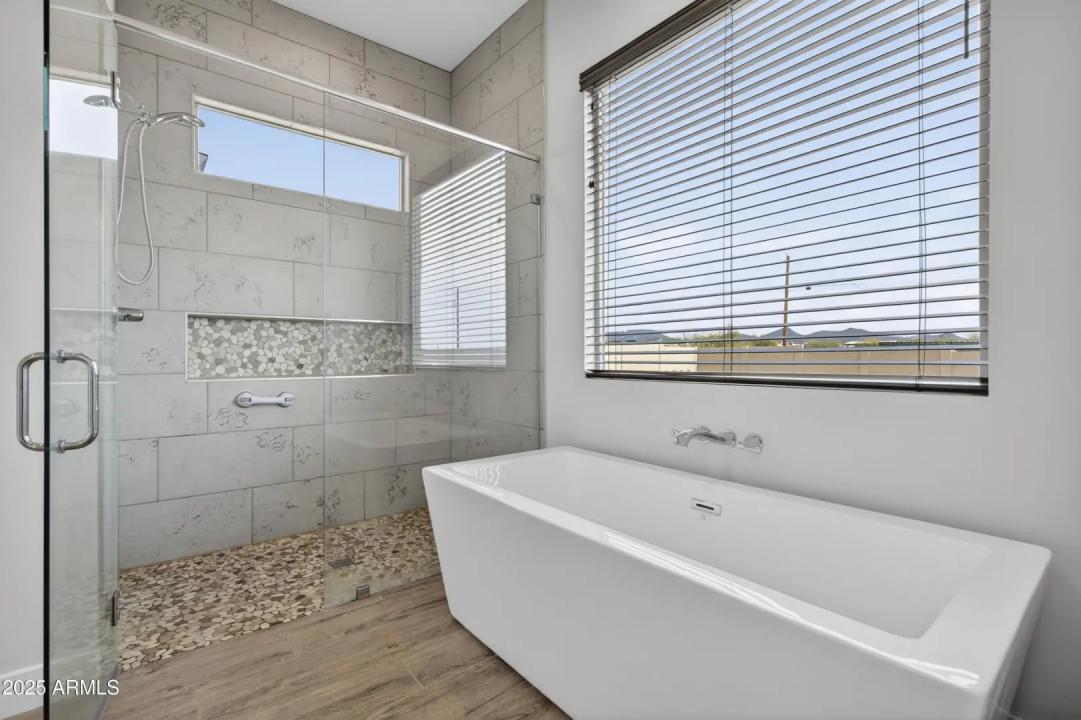 Real Estate Picture 29