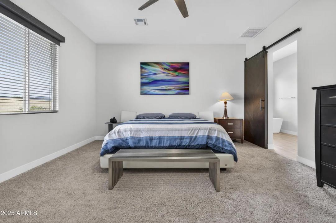 Real Estate Picture 25