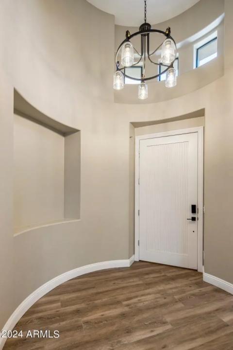 Real Estate Picture 3