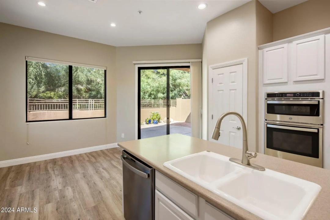 Real Estate Picture 13