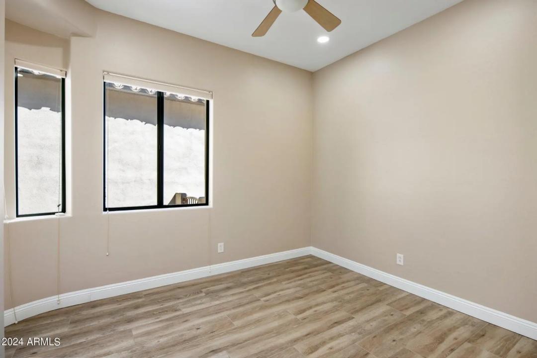 Real Estate Picture 23