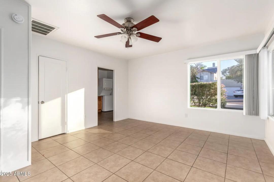 Real Estate Picture 5