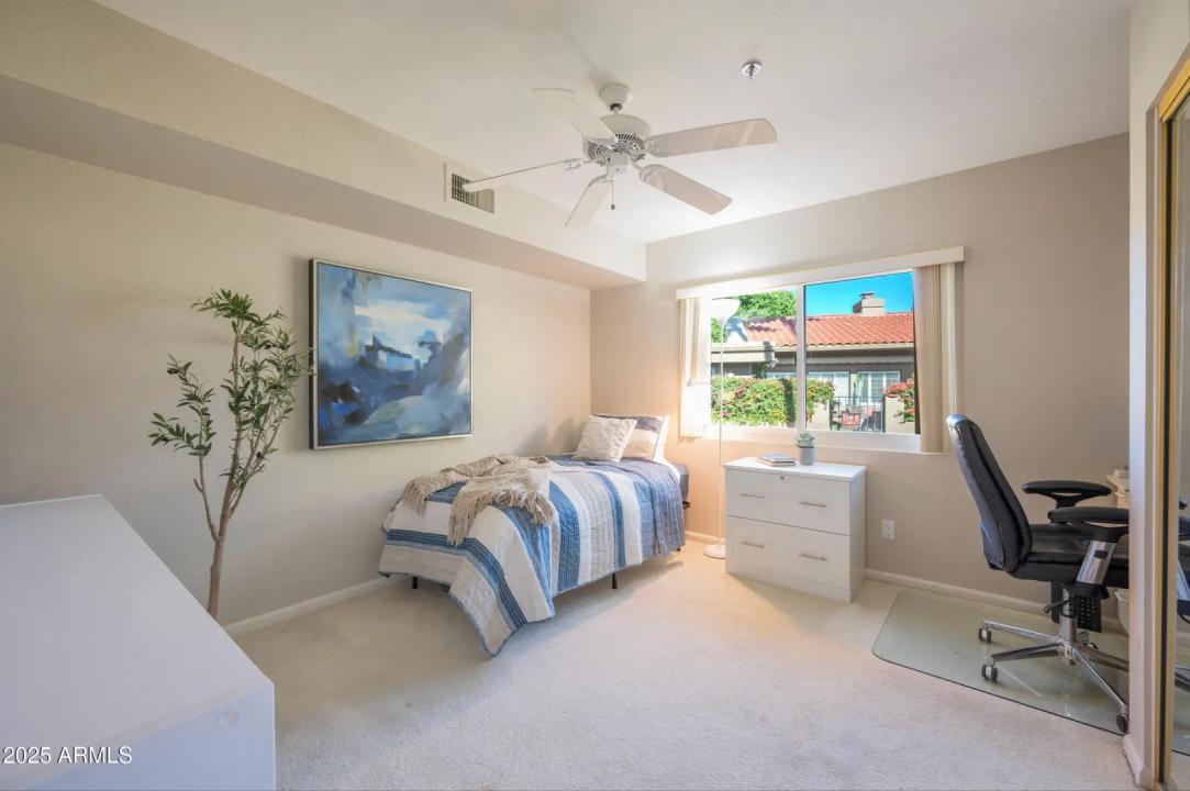 Real Estate Picture 32