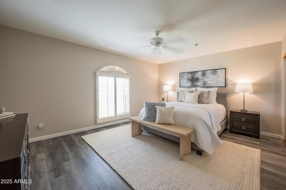 Real Estate Picture 30