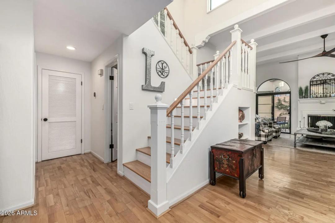 Real Estate Picture 12