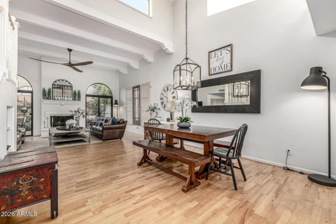 Real Estate Picture 5