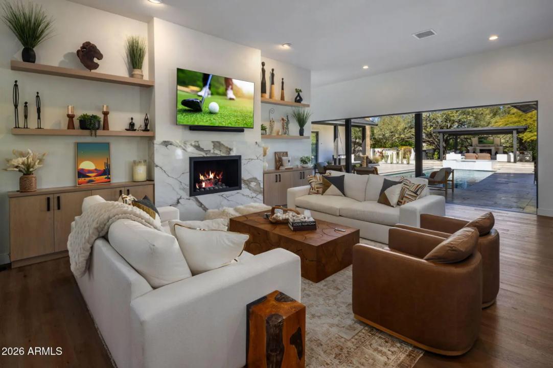 Real Estate Picture 2