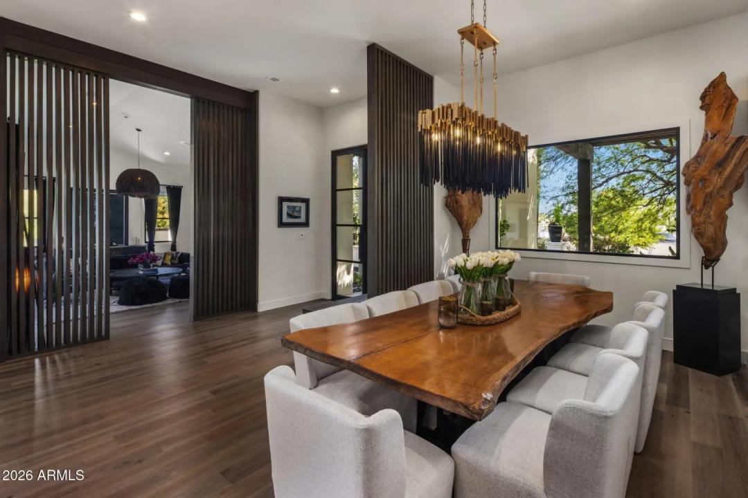 Real Estate Picture 10