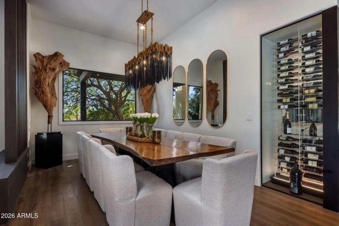 Real Estate Picture 11