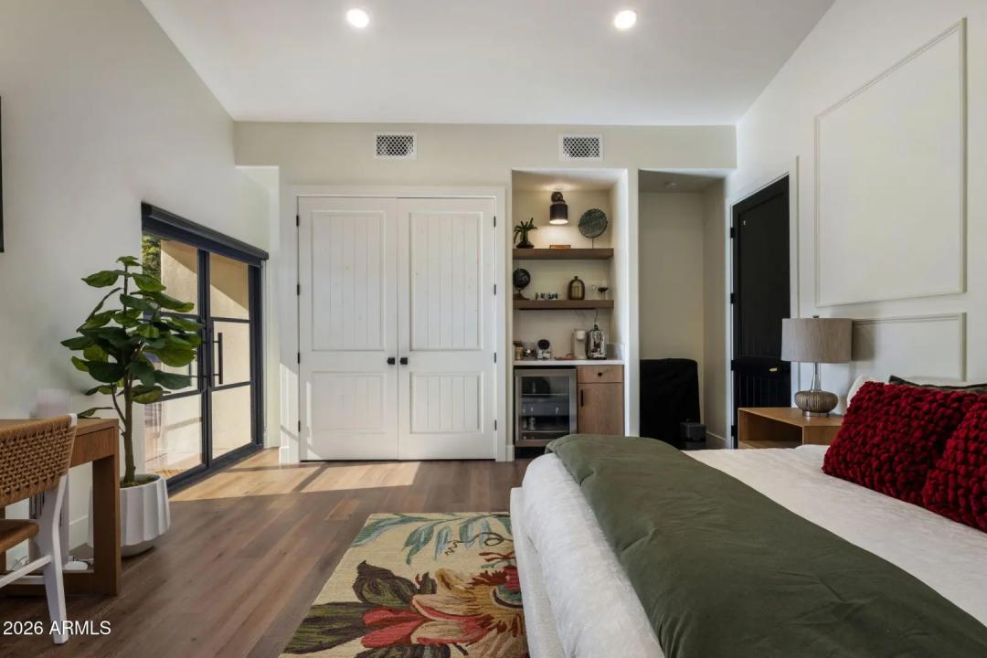 Real Estate Picture 33