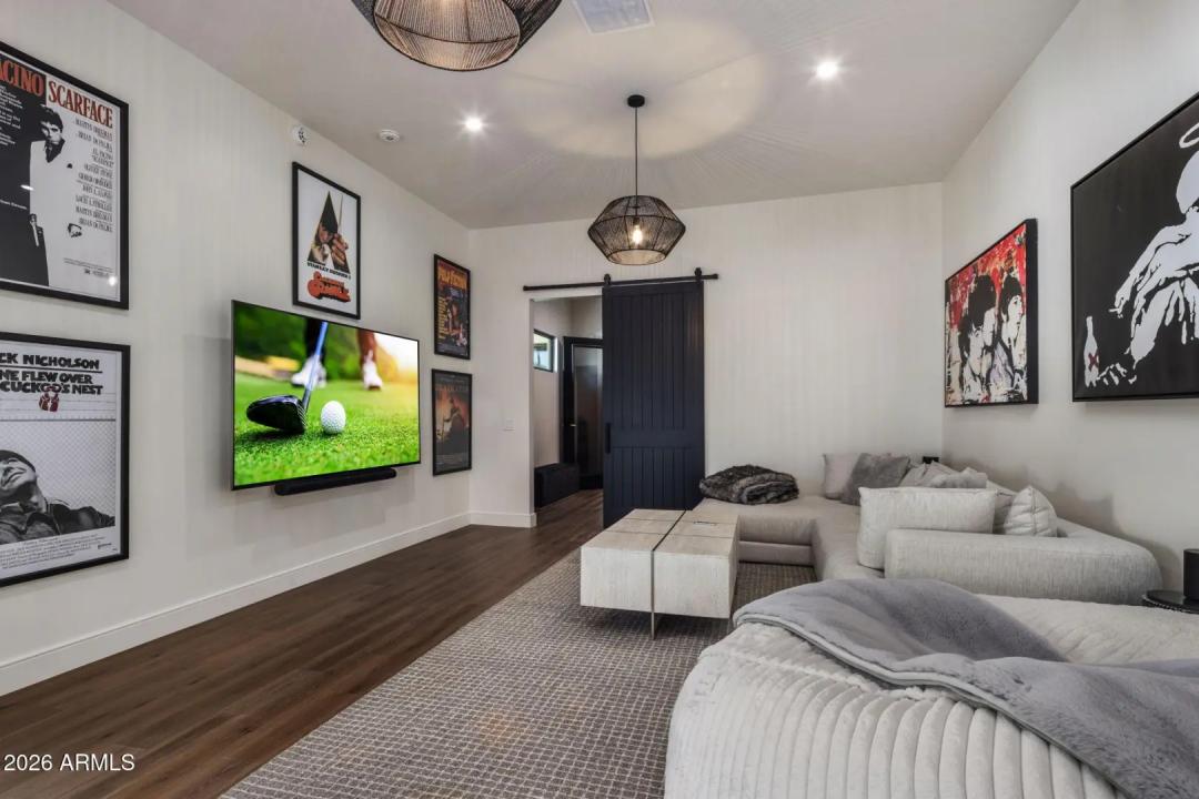 Real Estate Picture 27