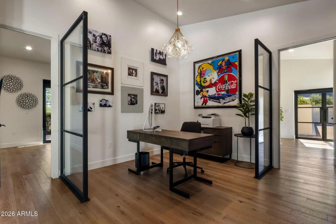 Real Estate Picture 12