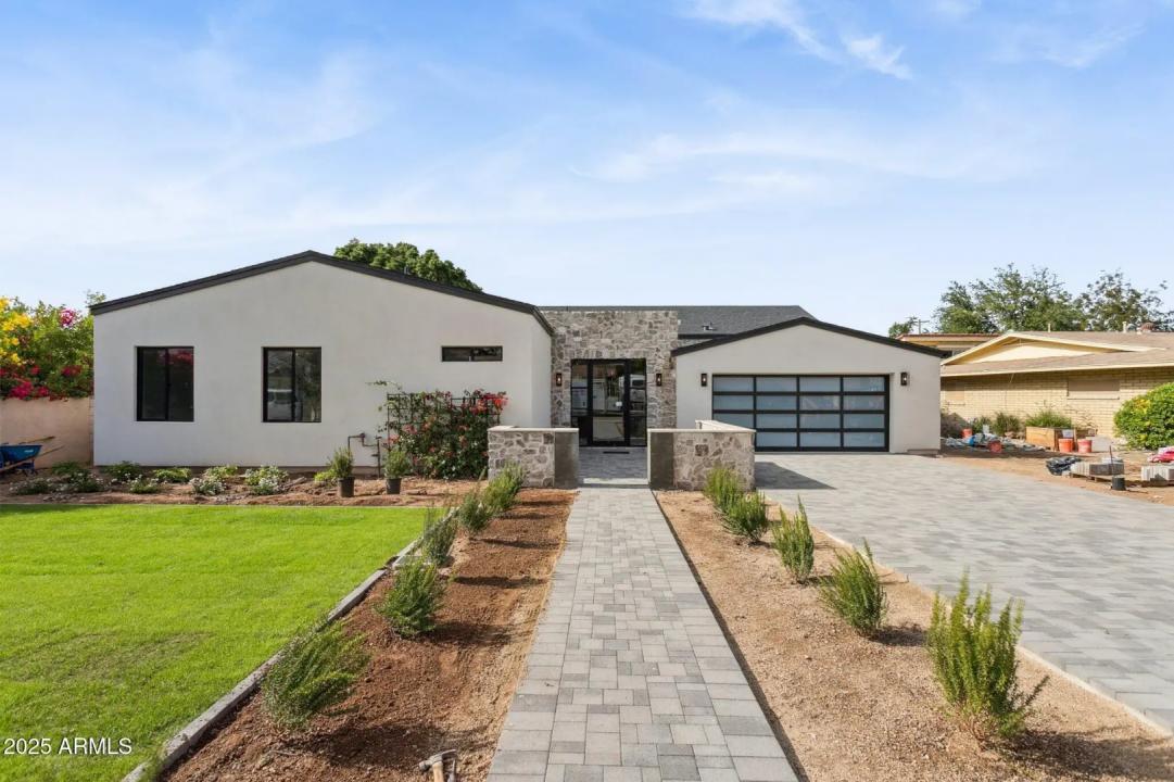 Real Estate Picture 1