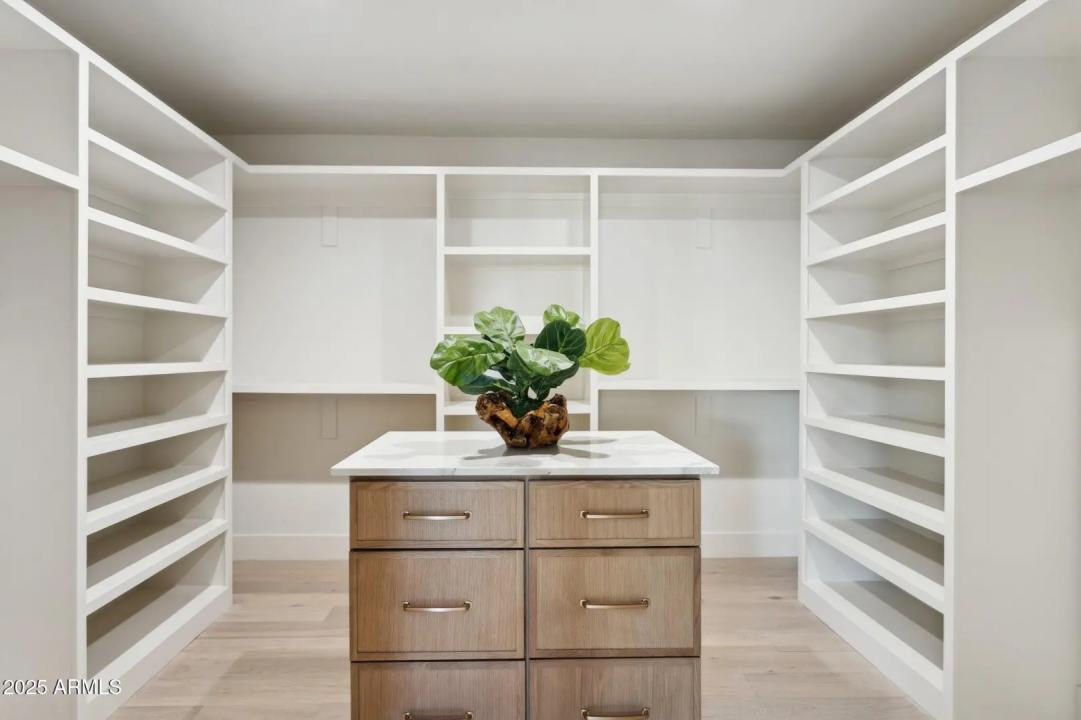 Real Estate Picture 21