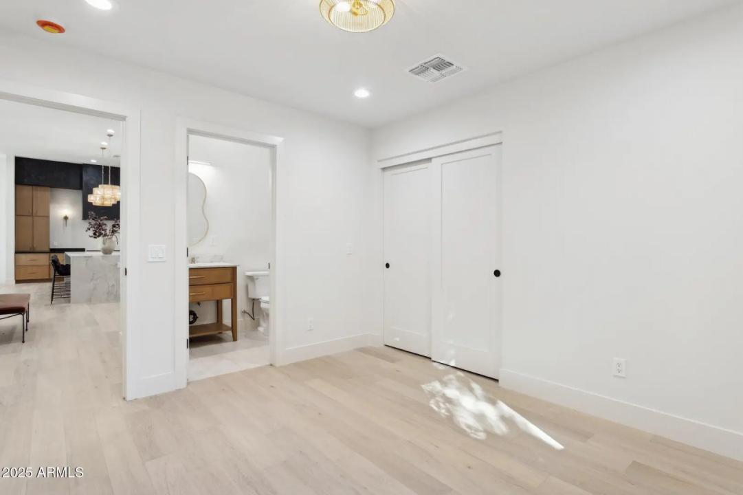 Real Estate Picture 26