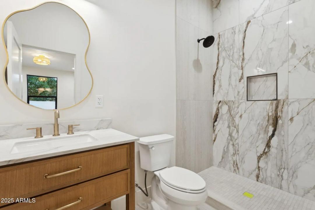 Real Estate Picture 27