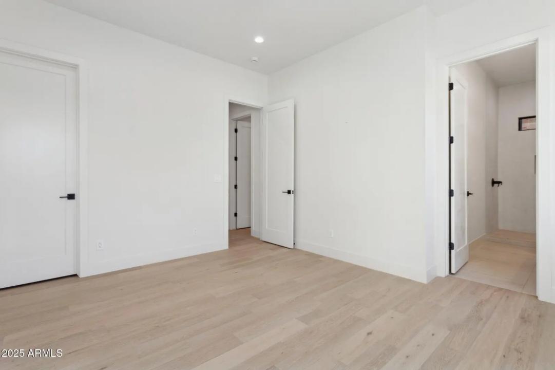 Real Estate Picture 29