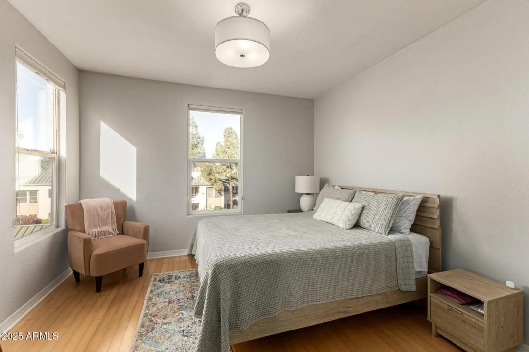 Real Estate Picture 19