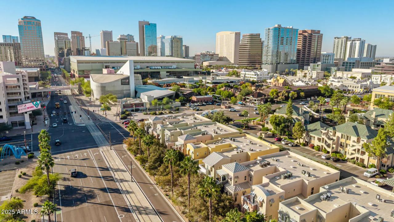 Real Estate Picture 28