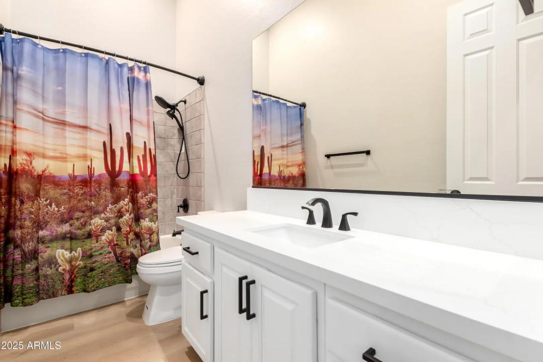 Real Estate Picture 22