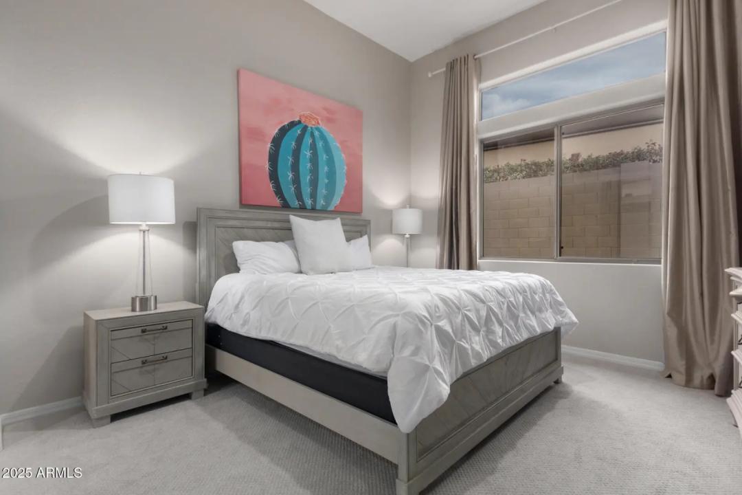 Real Estate Picture 23