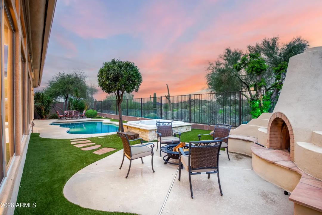 Real Estate Picture 28