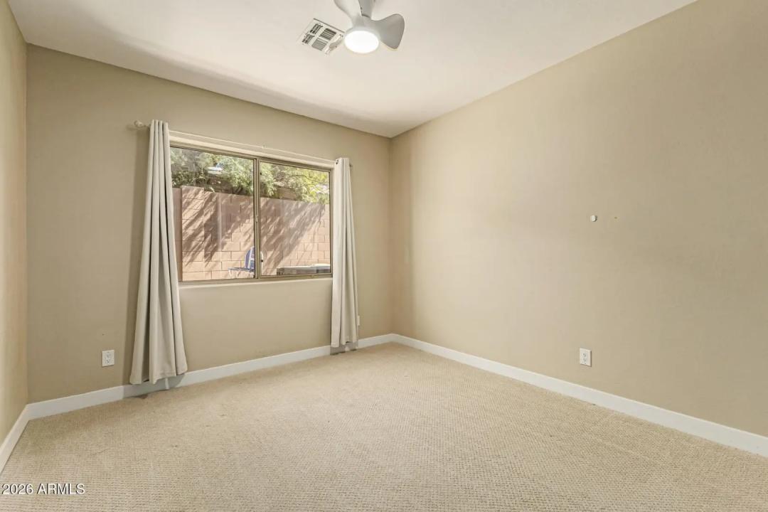 Real Estate Picture 23