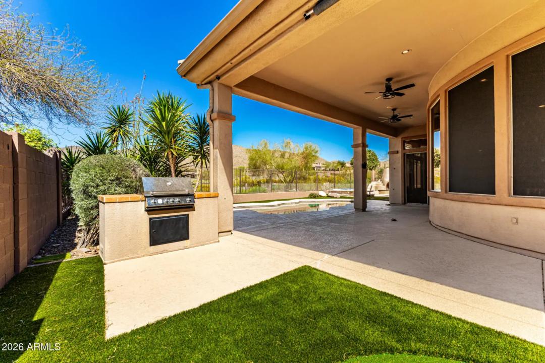 Real Estate Picture 26