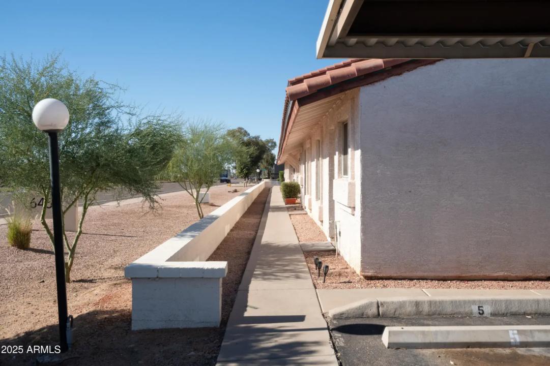 Real Estate Picture 13