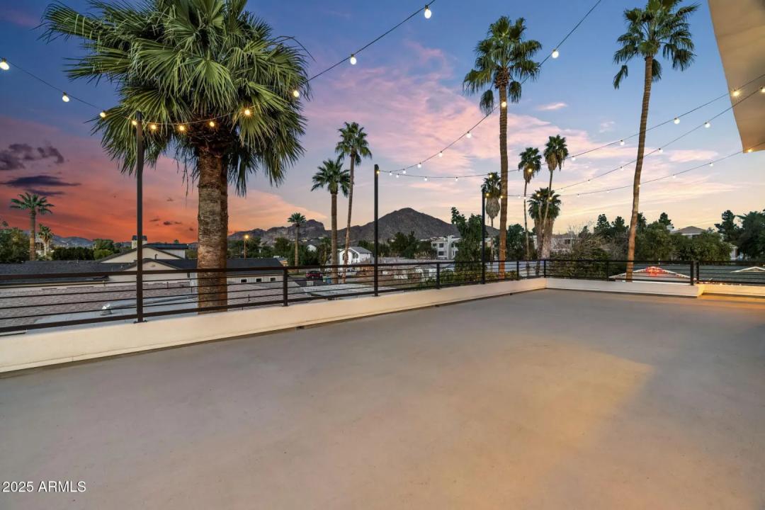 Real Estate Picture 25