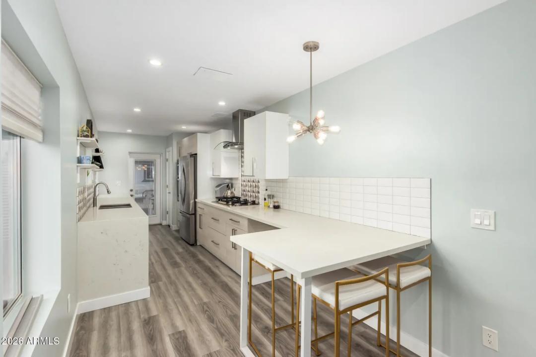 Real Estate Picture 2