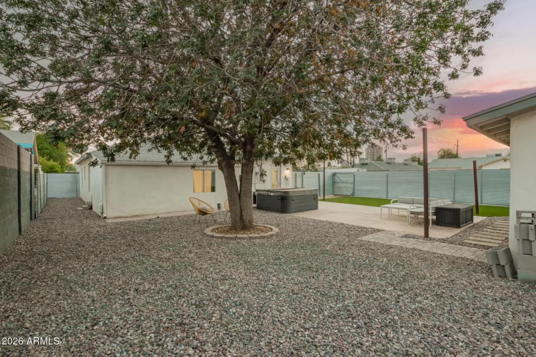 Real Estate Picture 13