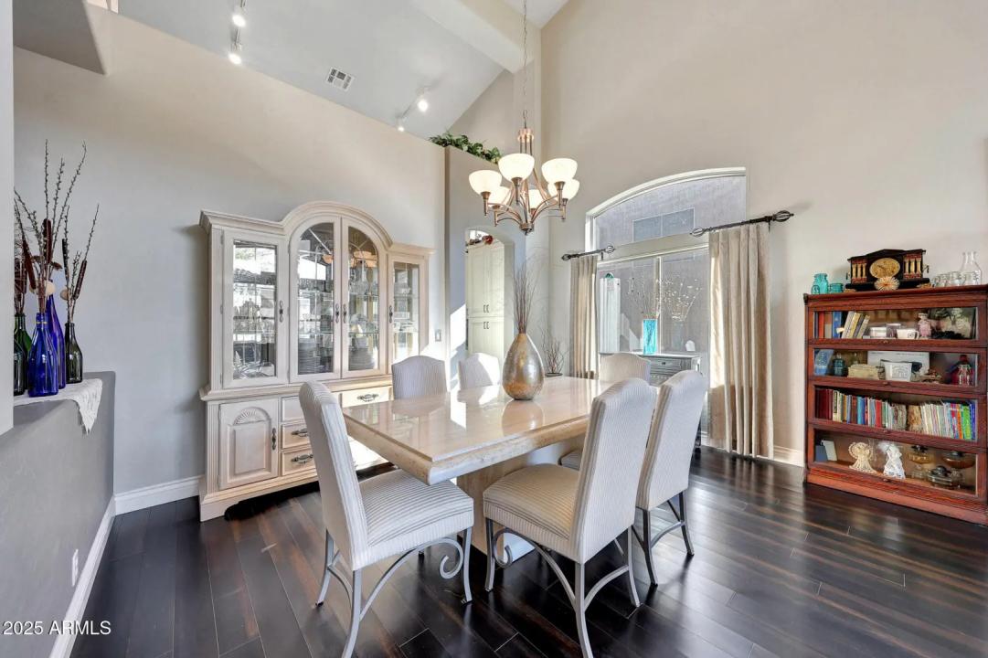 Real Estate Picture 13