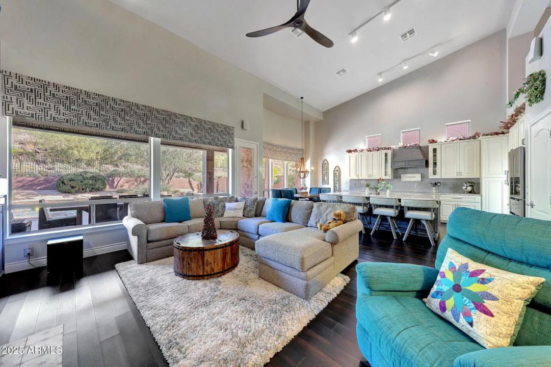 Real Estate Picture 20