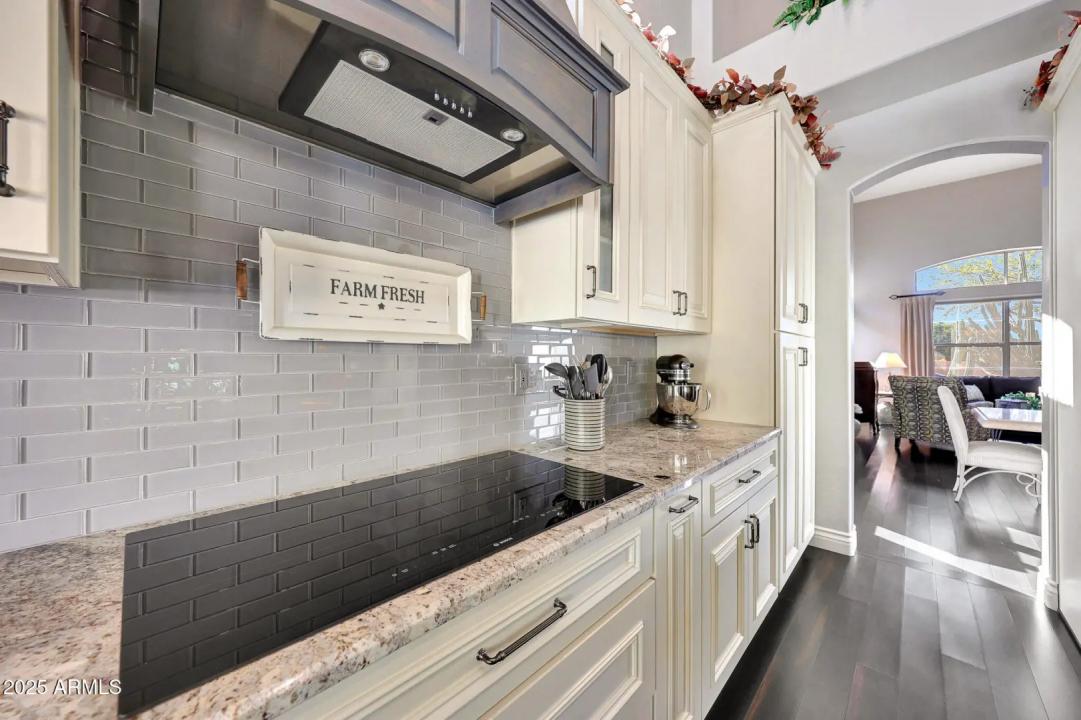 Real Estate Picture 26