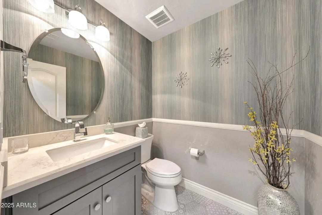 Real Estate Picture 32