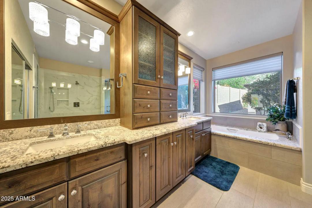 Real Estate Picture 38