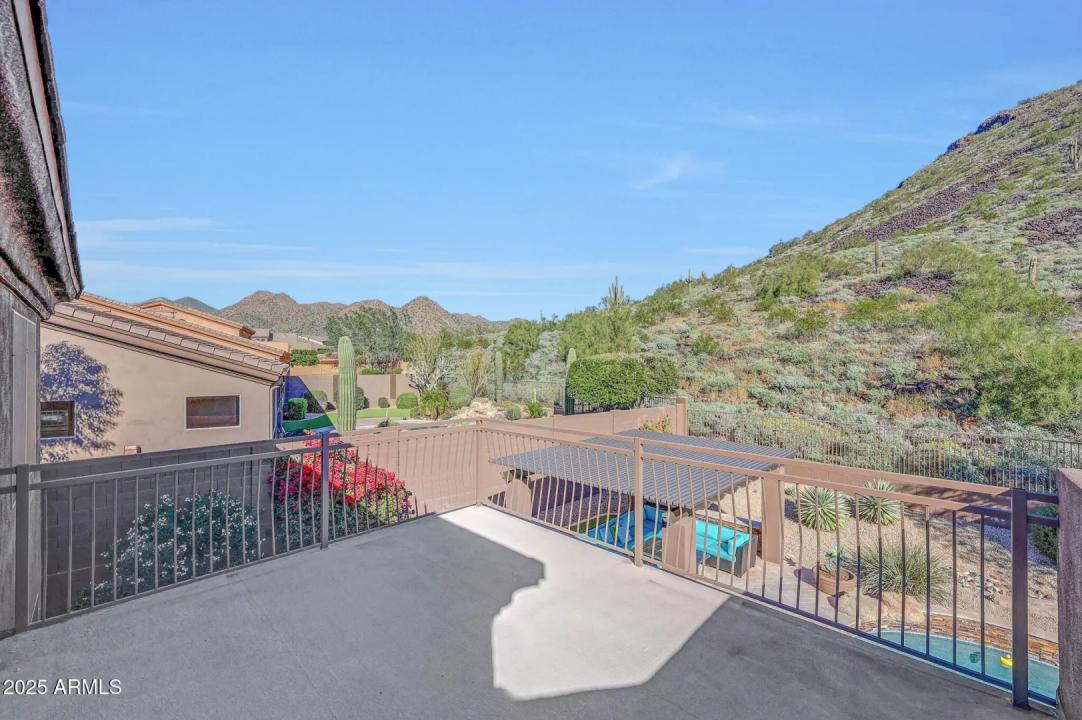 Real Estate Picture 50