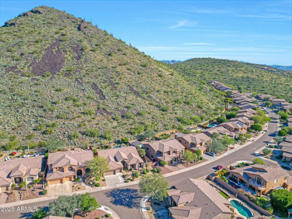 Real Estate Picture 64