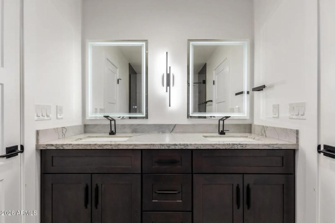 Real Estate Picture 20