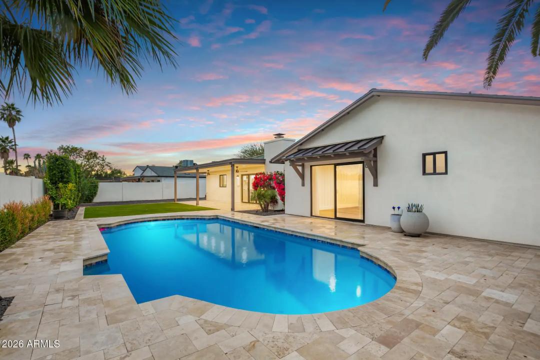 Real Estate Picture 32