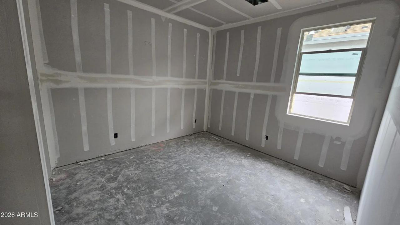 Real Estate Picture 6