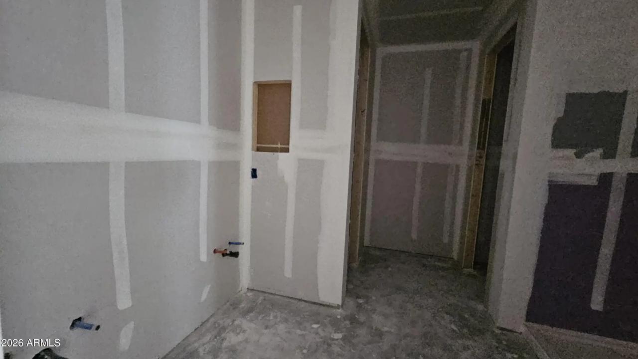 Real Estate Picture 12