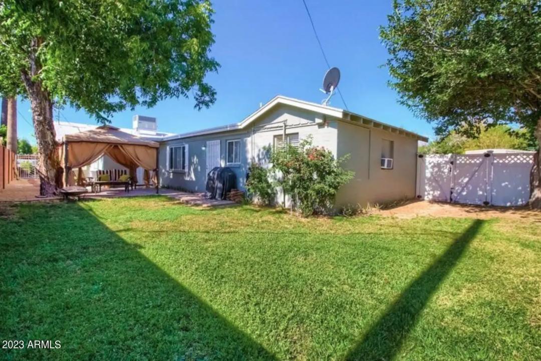 Real Estate Picture 10