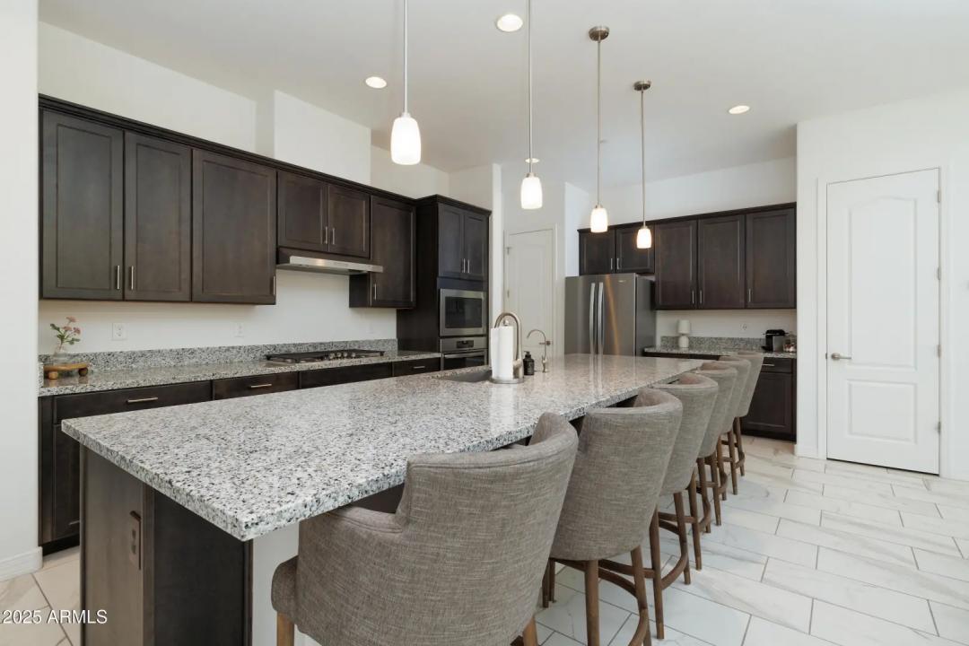 Real Estate Picture 6