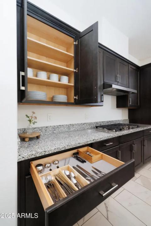 Real Estate Picture 10