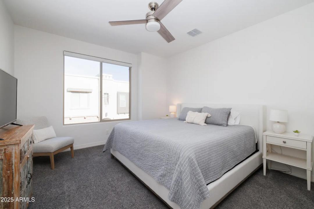 Real Estate Picture 15