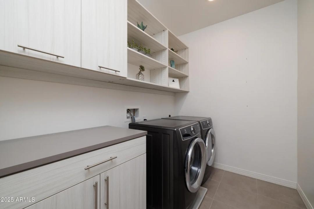 Real Estate Picture 17